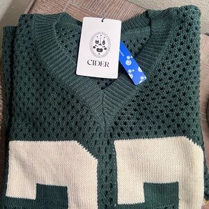 KNIT V-NECK 23 GRAPHIC HOLLOW OUT OVERSIZED TOP Cider